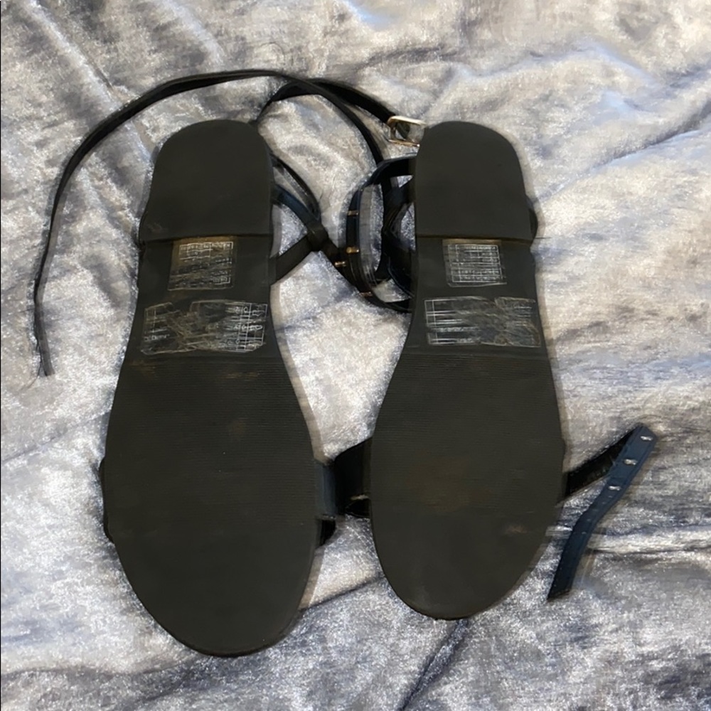 Forever 21 Sandals - Picture 3 of 3